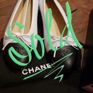 SOLD!!!! Chanel Ballet Flats Black/White SZ42